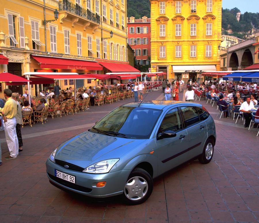  Ford Focus 1999 года  (фото 125 из 130)